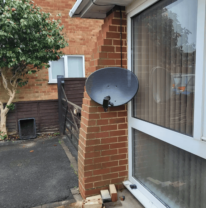 tv aerial satellite installation van